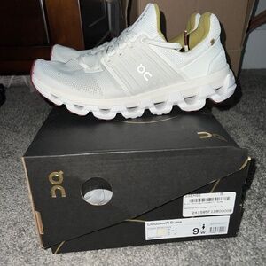 Oncloud Cloudswift Suma Sneakers